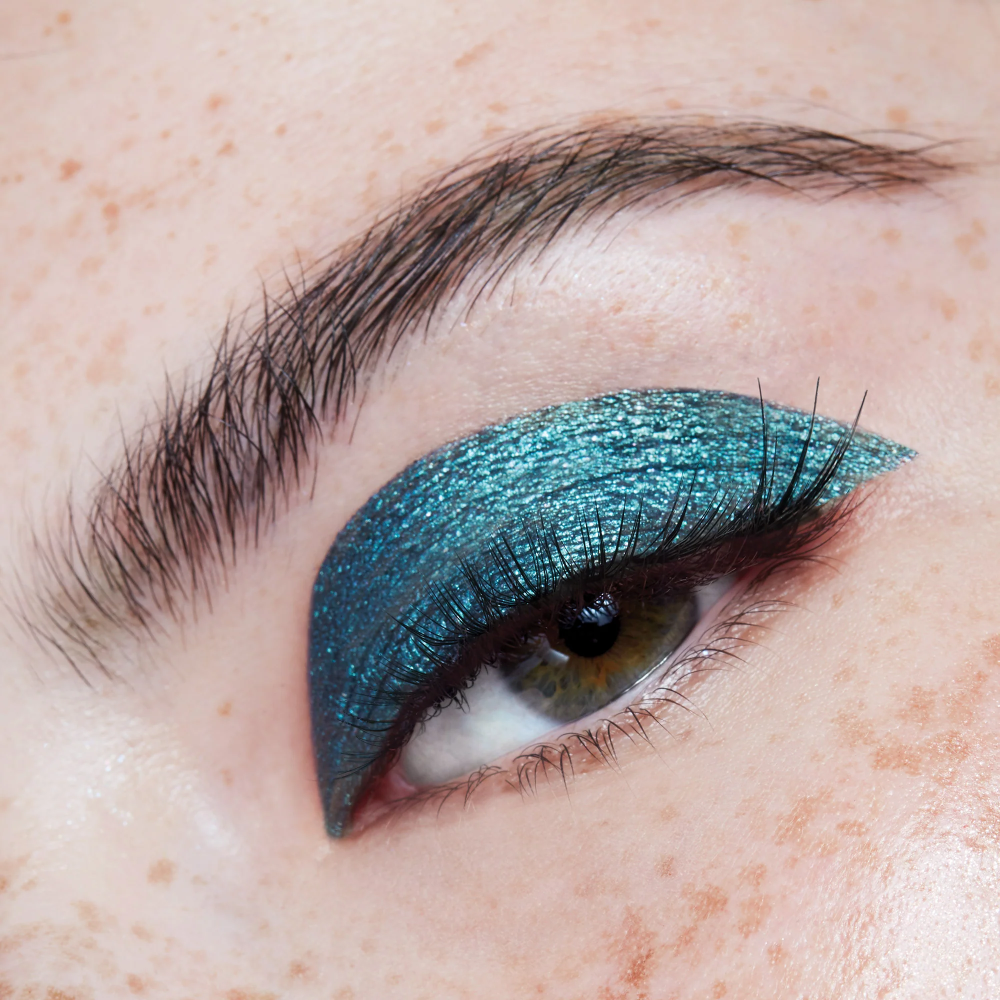  Glisten And Glow Liquid Eyeshadow - Waterfall