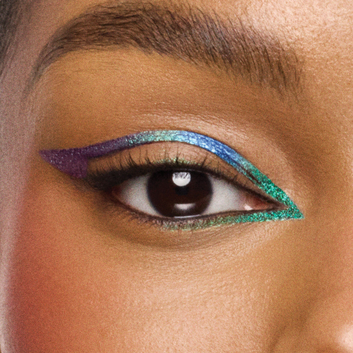  Stay All Day® Chroma-Flash Liquid Eyeliner Peacock